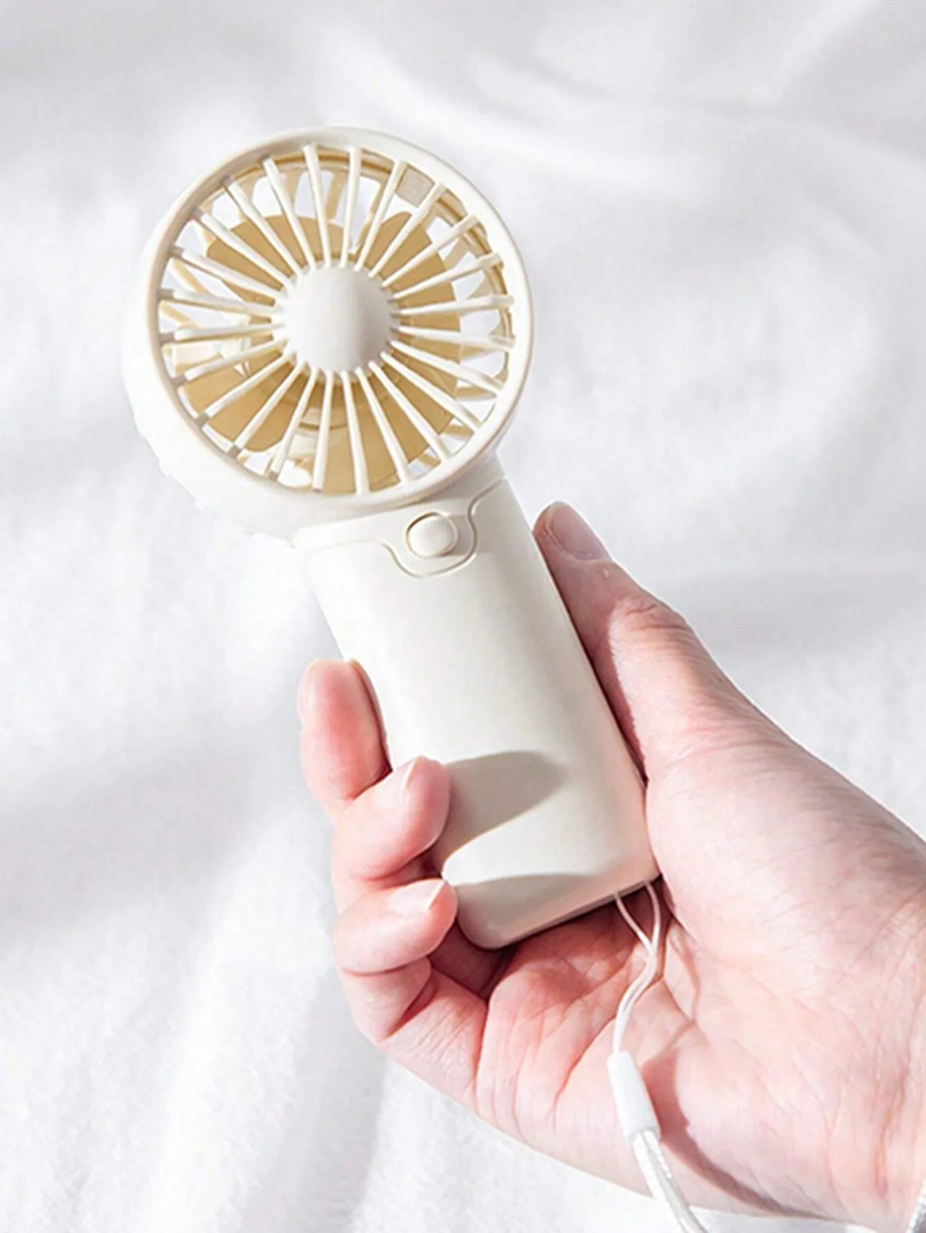 New Handheld Mini Air Conditioner